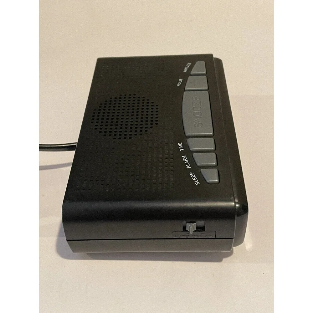 Electro Brand Digital AM/FM‎ Radio Alarm Clock Model 4610 Tested And Working